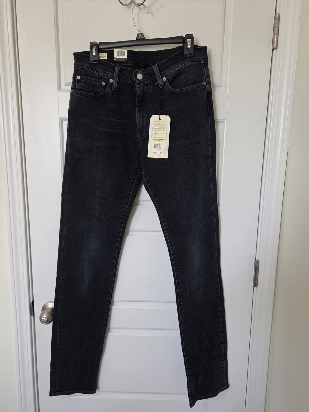 Men's Levi's Premium 511 Slim Jeans Size 32x36 NWT
